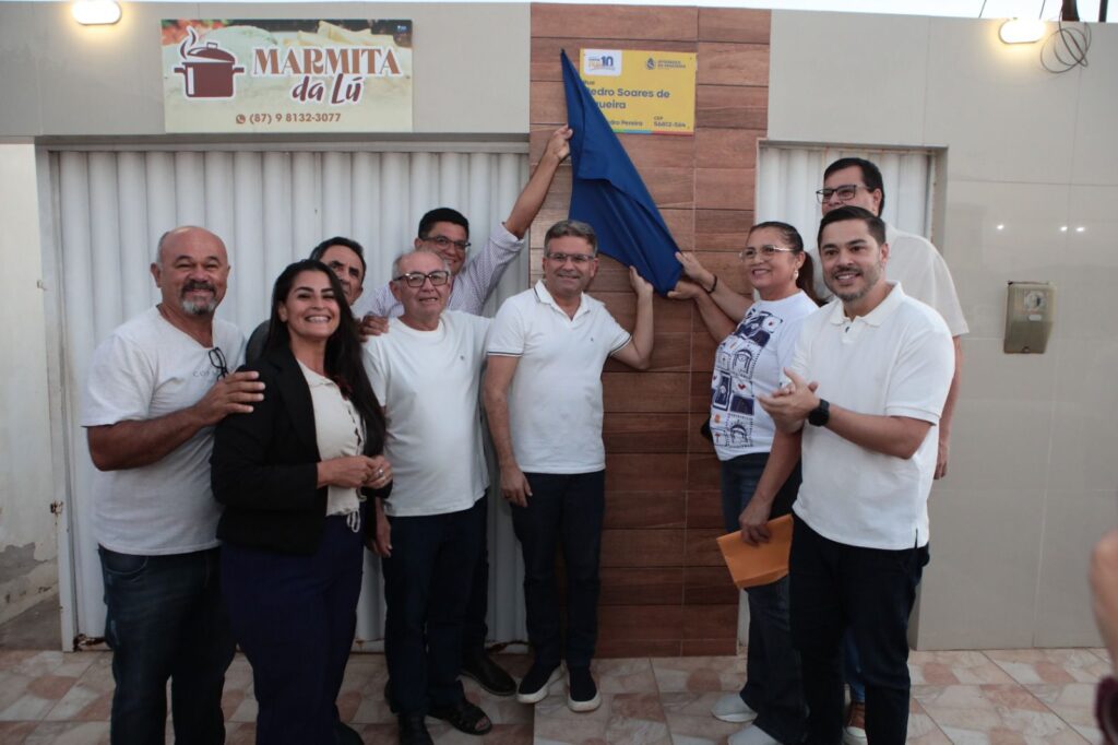 Prefeitura de Afogados inaugurou pavimentação de uma rua e duas travessas