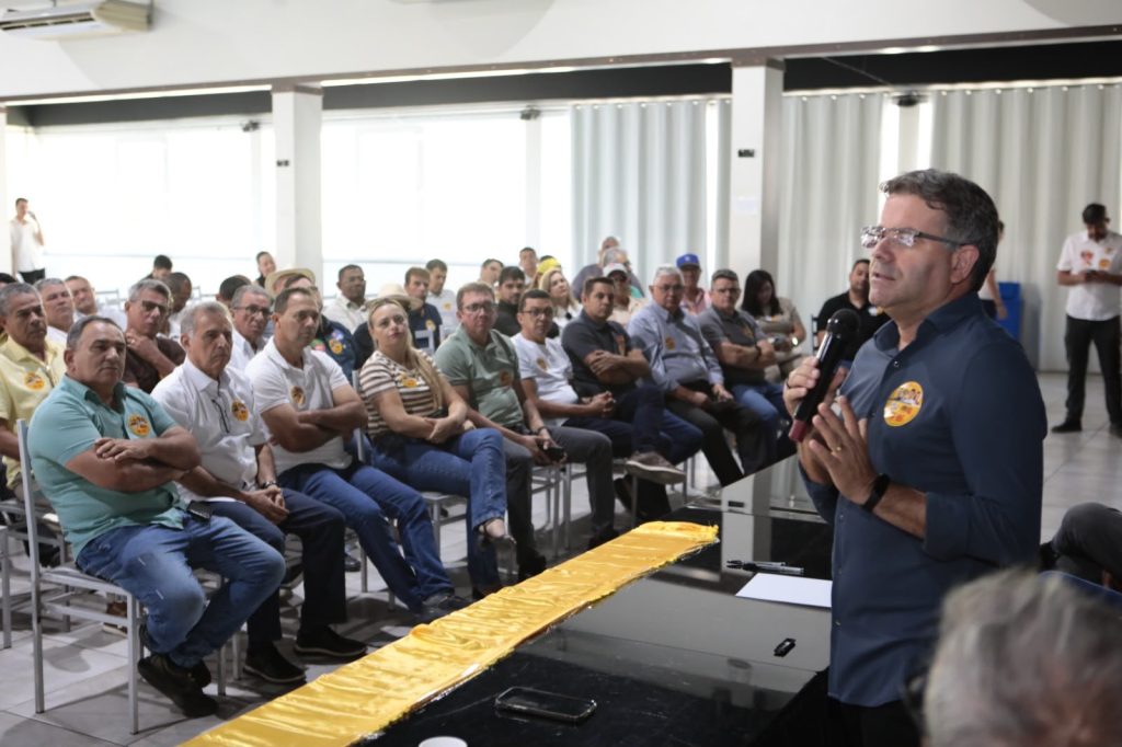 Encontro reuniu lideranças políticas do Pajeú que apoiam João Campos